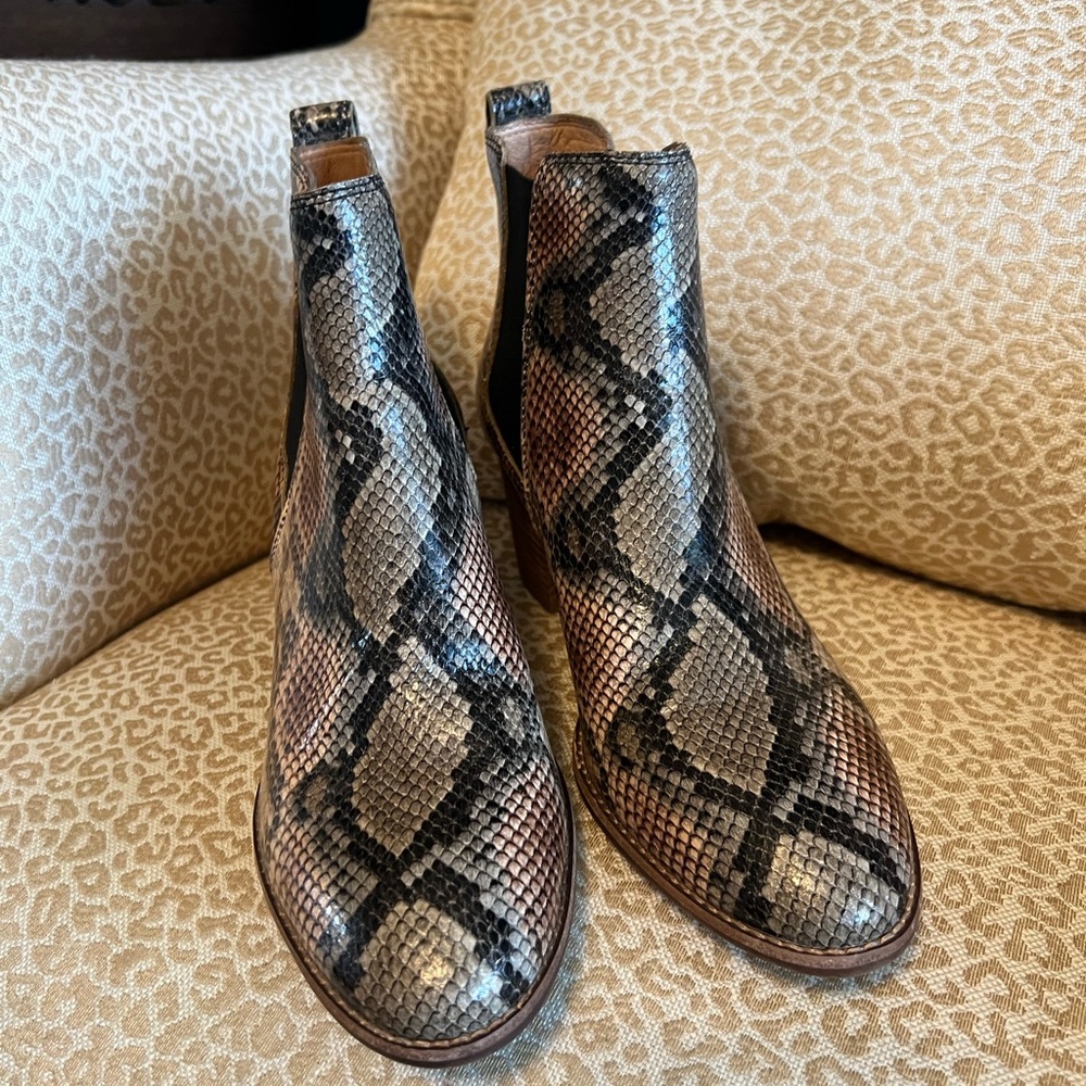 Madewell Regan Boot in Snake Embossed Leather